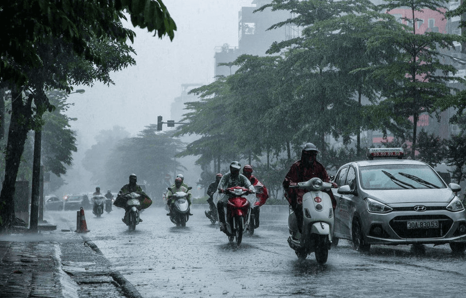 Thời tiết hôm nay (20-10): Bắc Bộ có mưa dông, cảnh báo lốc, sét