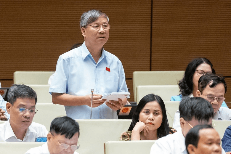 Đại biểu Quốc hội: Luật Công đoàn sửa đổi cần quan tâm hơn đến đời sống tinh thần của người lao động