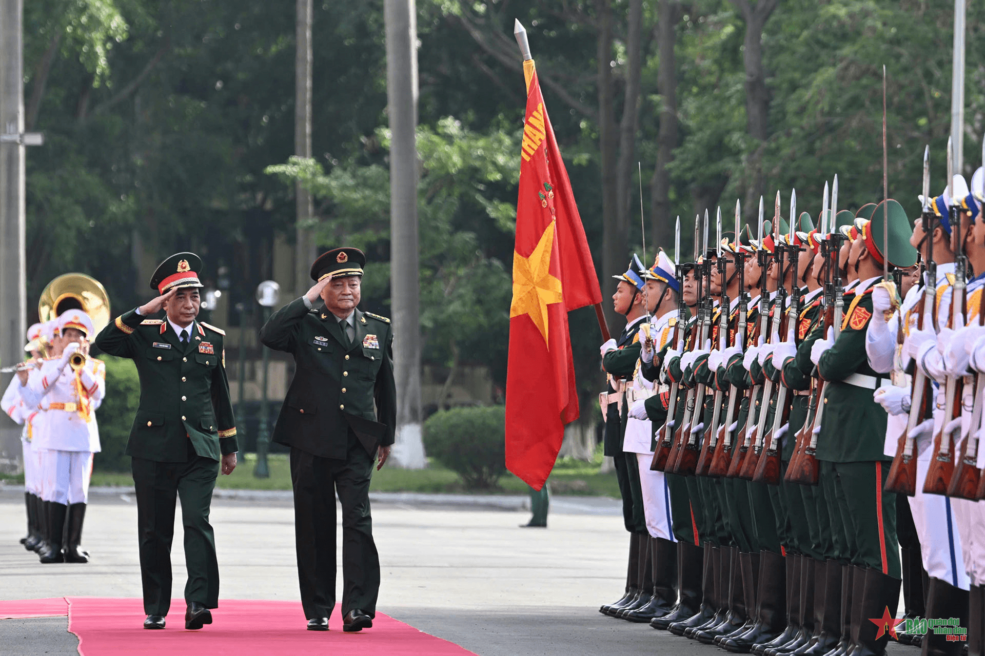 Đại tướng Phan Văn Giang chủ trì lễ đón Phó chủ tịch Quân ủy Trung ương Trung Quốc