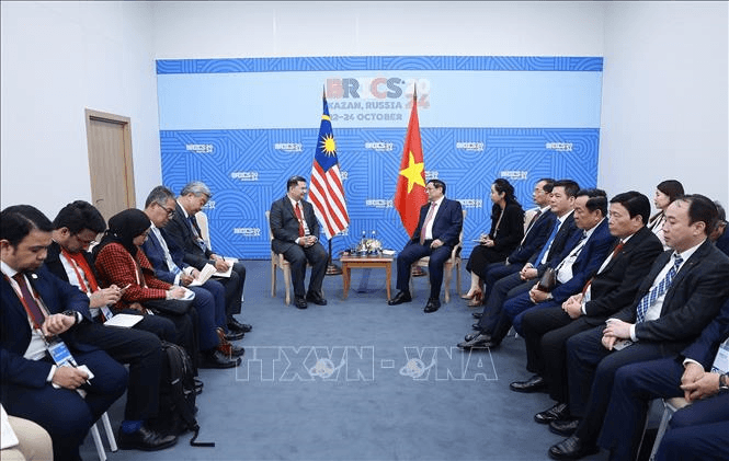 Thủ tướng Phạm Minh Chính tiếp Bộ trưởng Kinh tế Malaysia