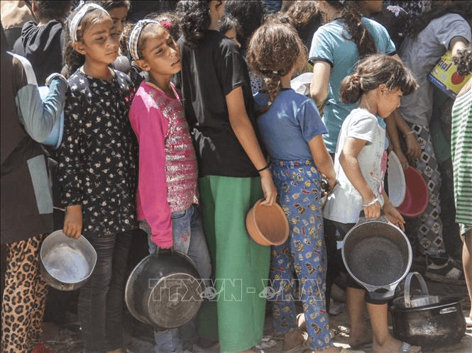 Căng thẳng tại Trung Đông: Nhiều trẻ em tử vong do không thể rời khỏi Gaza