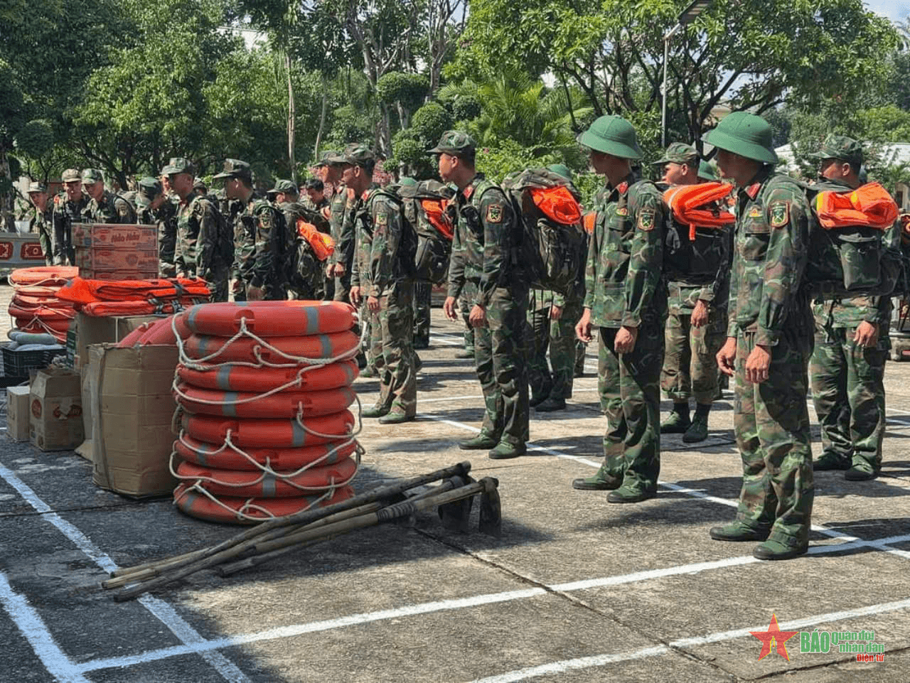 Quân khu 5 chủ động ứng phó với bão số 6