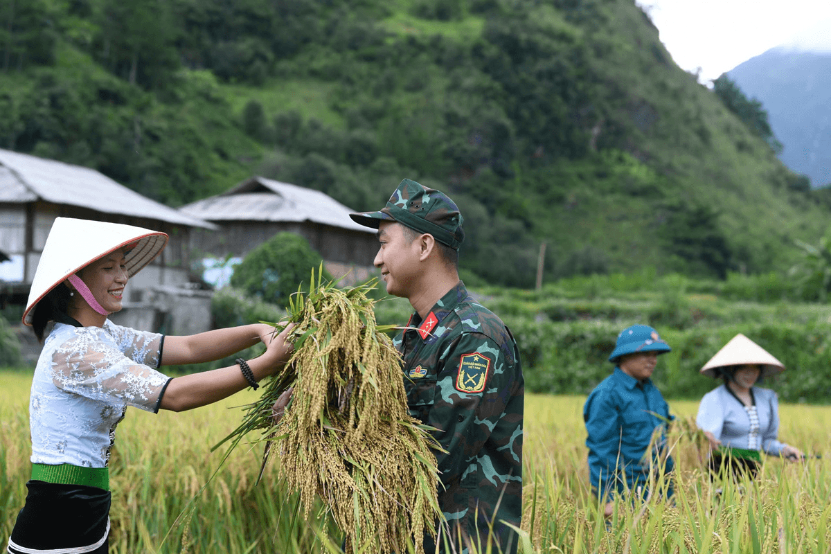 Ngọc Chiến - ấm no từ ý Đảng, lòng dân - Bài 1: Miền “đá nở hoa”