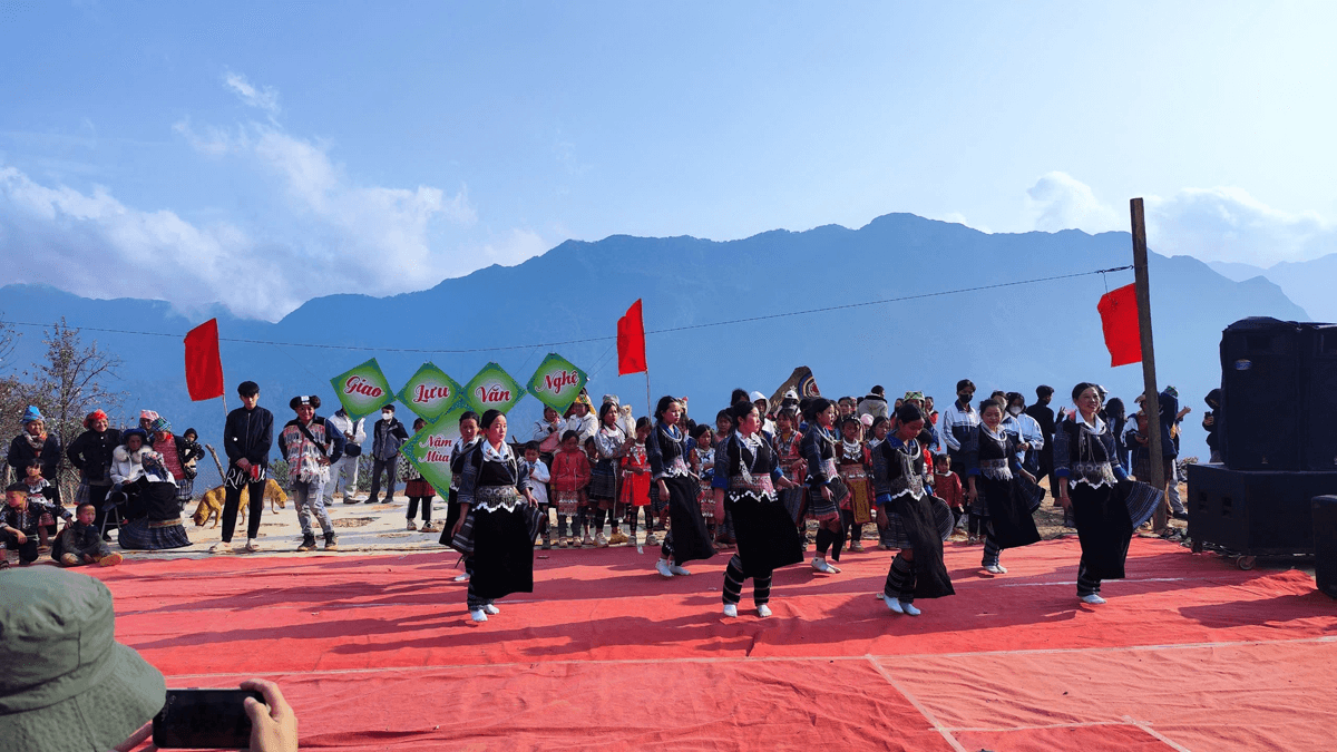 Ngọc Chiến - ấm no từ ý Đảng, lòng dân - Bài 3: Giữ sắc hoa thắm mãi núi rừng (tiếp theo và hết)