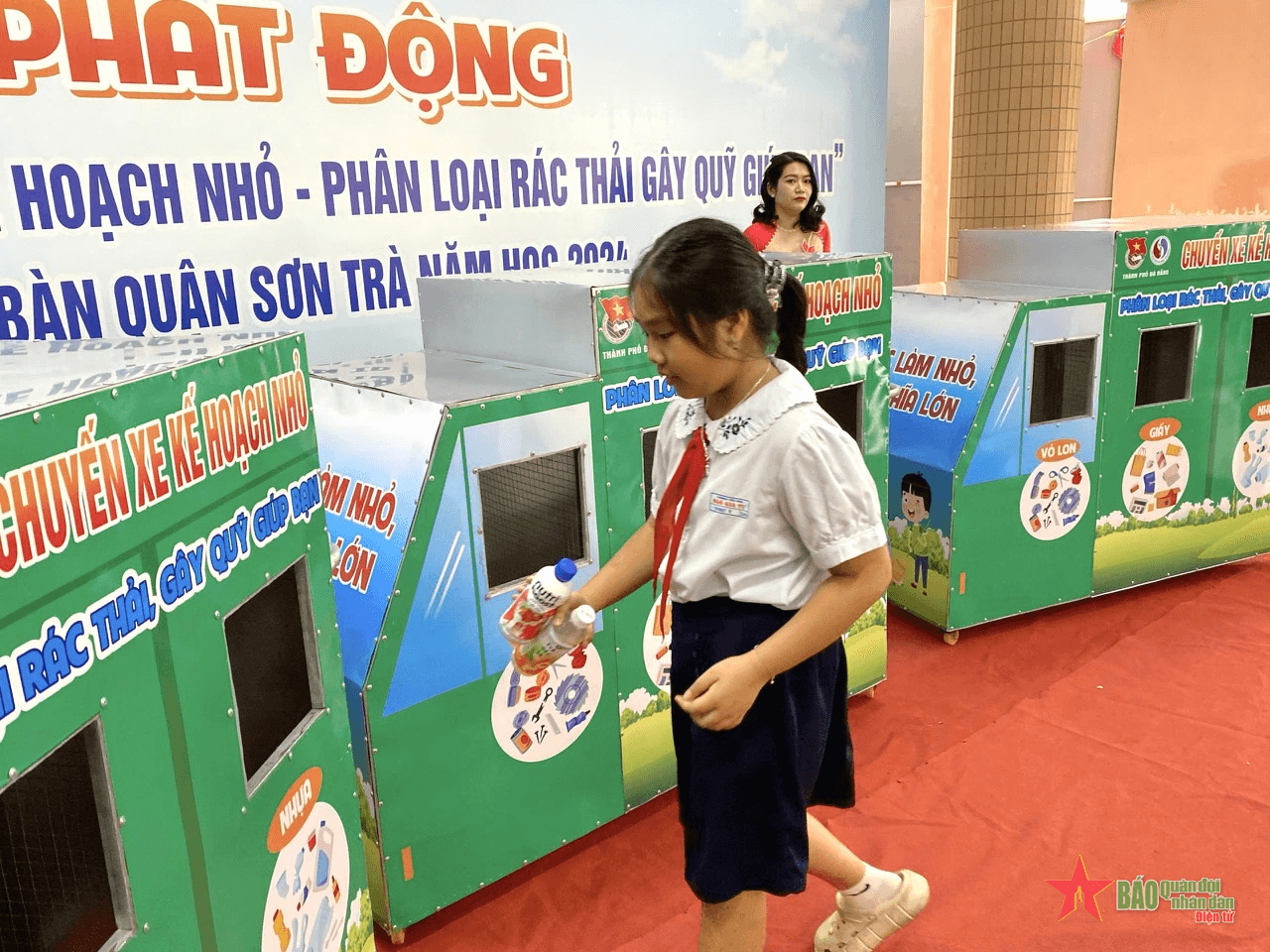 Đà Nẵng: Nhân rộng mô hình "Chuyến xe kế hoạch nhỏ - Phân loại rác thải, gây quỹ giúp bạn”