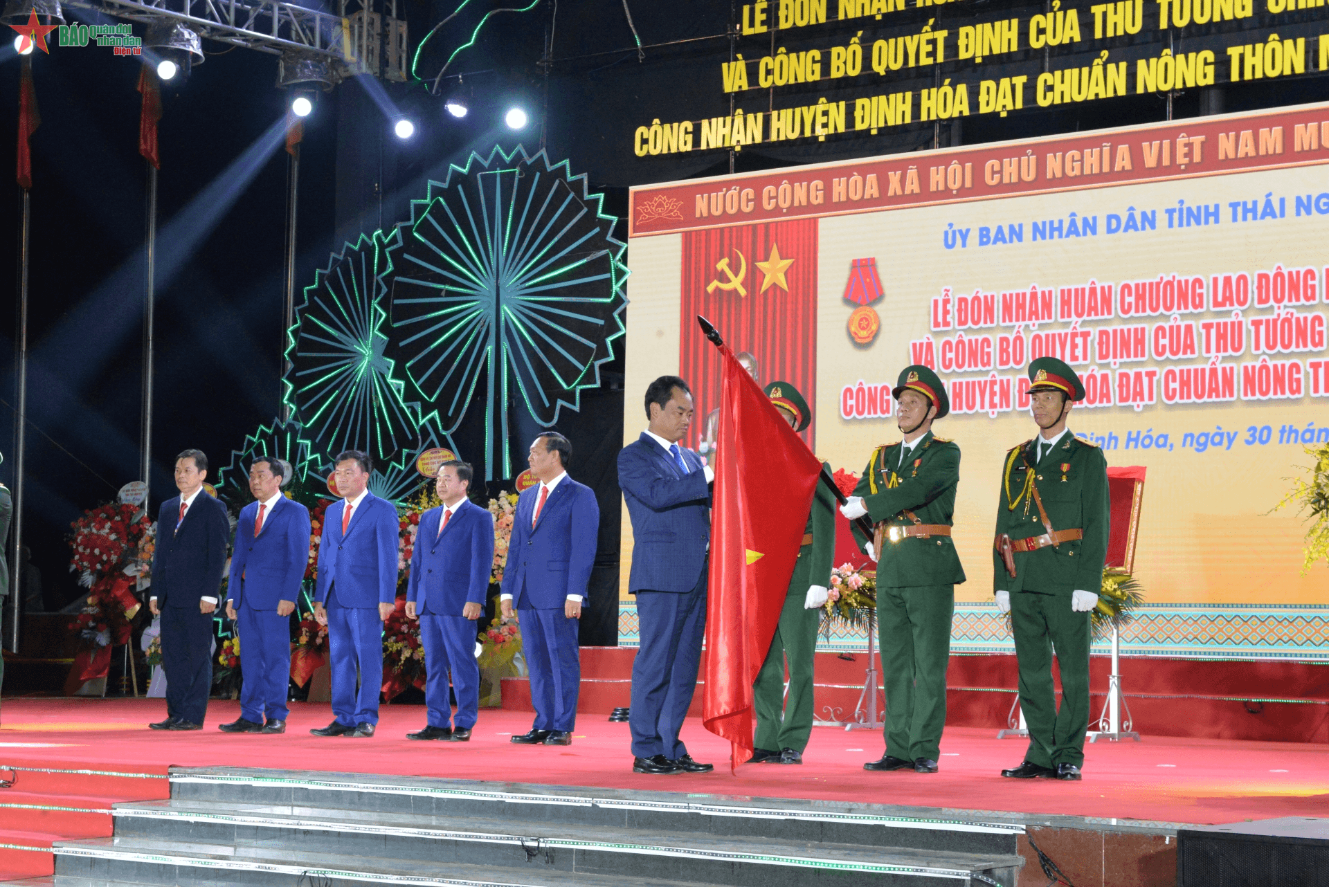 Huyện Định Hóa (Thái Nguyên) đạt chuẩn nông thôn mới, đón nhận Huân chương Lao động hạng Ba