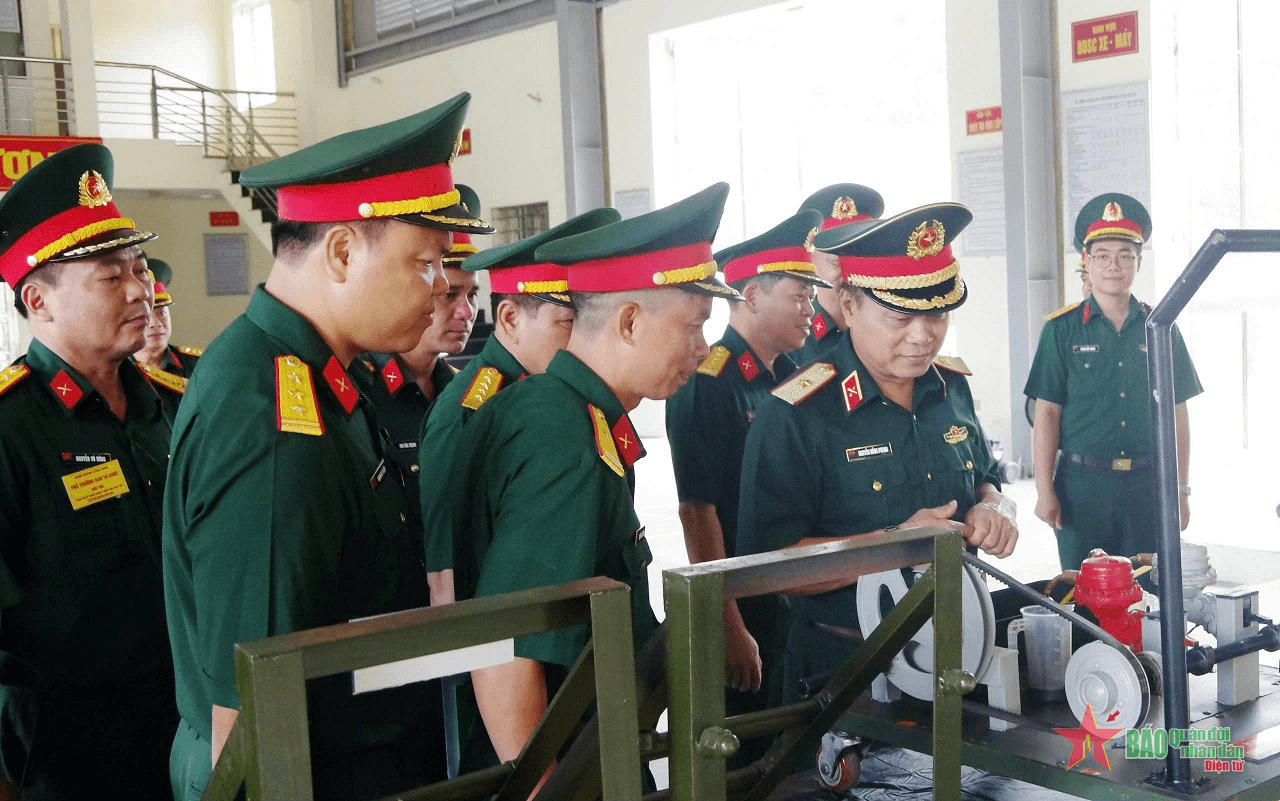 Truyền thống huấn luyện giỏi ở Lữ đoàn Pháo phản lực 204