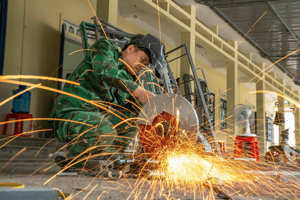 Thư về tòa soạn: Xây dựng ký túc xá giúp học sinh nghèo biên giới