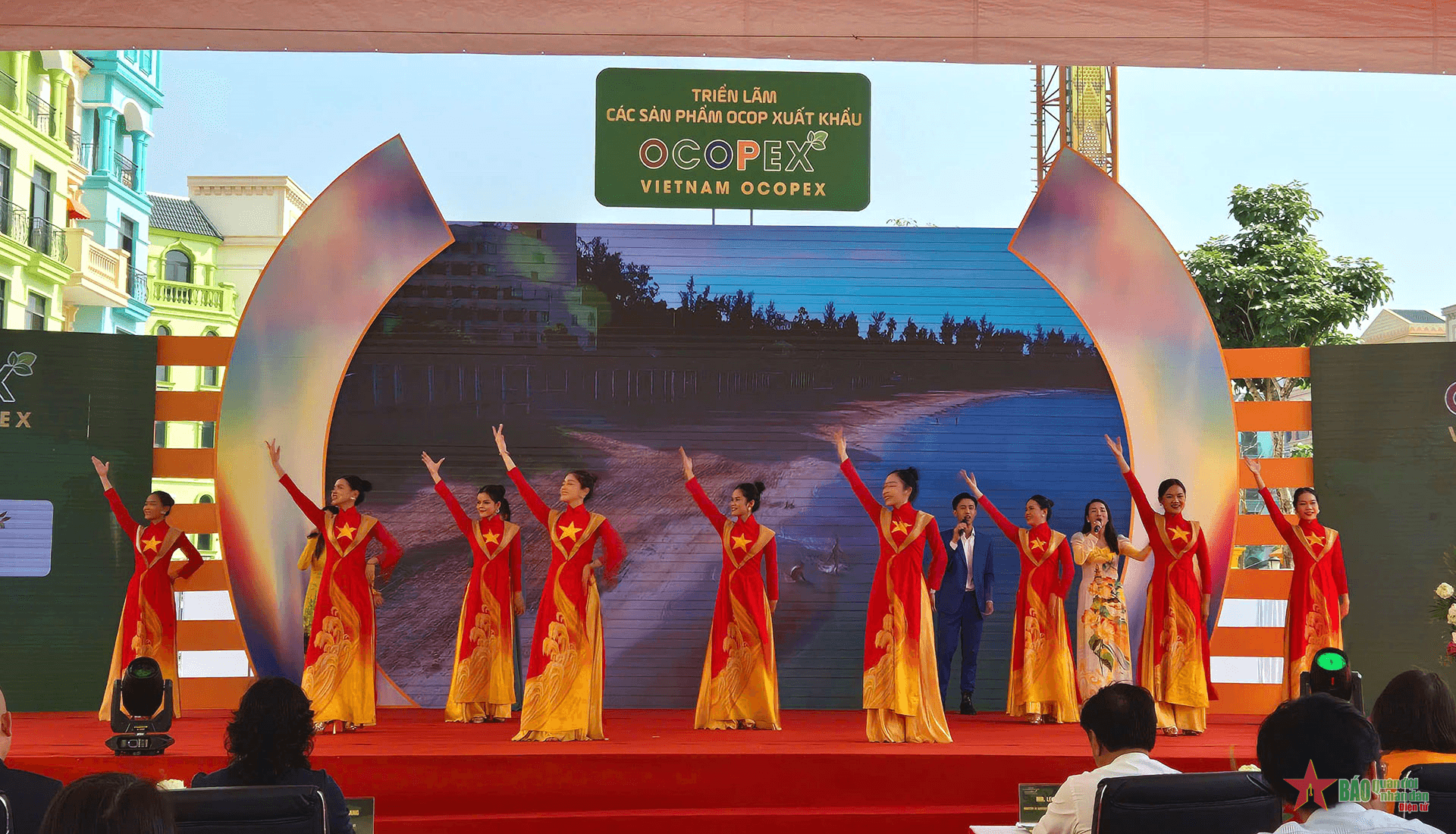 Khai mạc Triển lãm các sản phẩm OCOP xuất khẩu