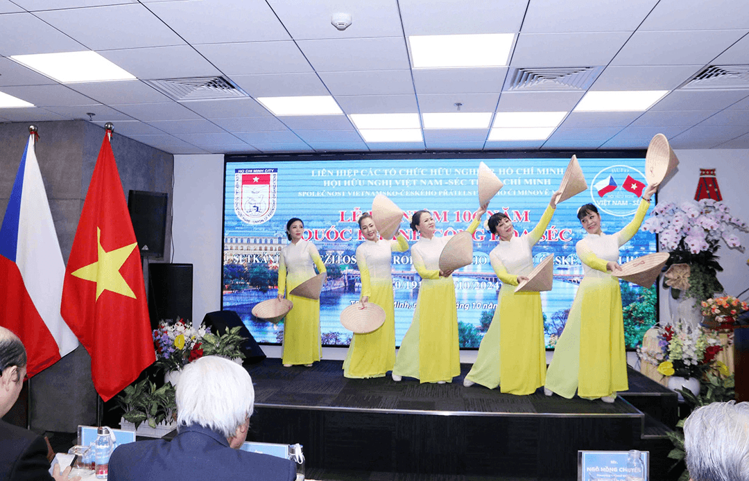 TP Hồ Chí Minh kỷ niệm 106 năm Quốc khánh Cộng hòa Séc