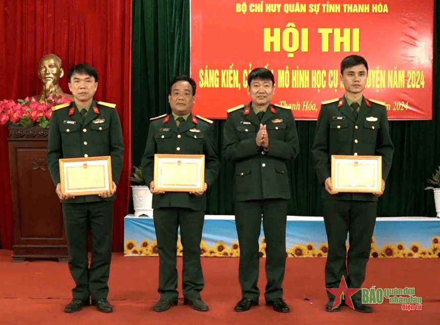 Thiếu tá Nguyễn Trí Thành: "Gà trống nuôi con", giỏi việc quân đảm việc nhà