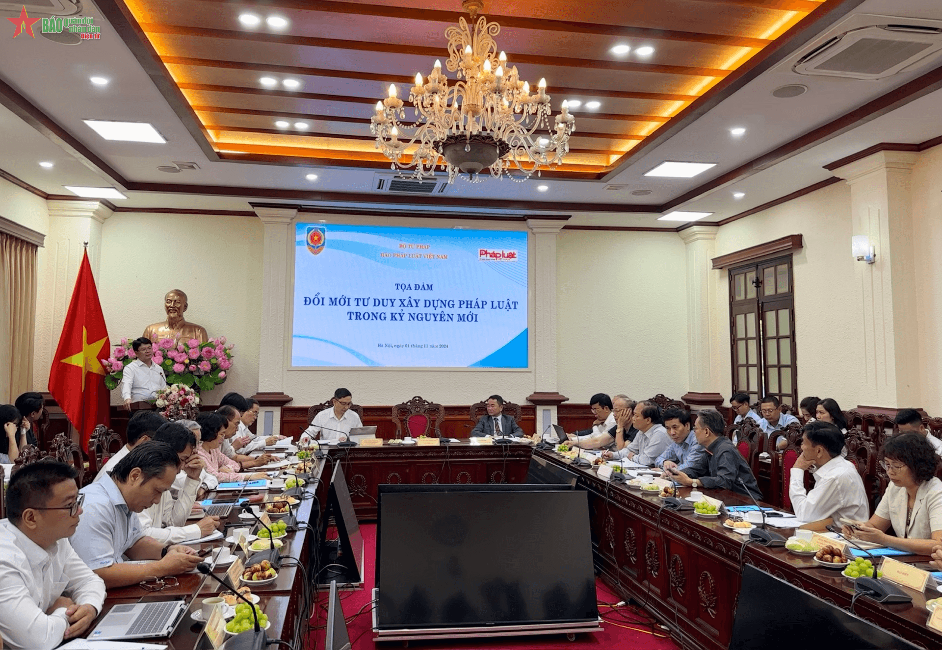 Đổi mới tư duy xây dựng pháp luật trong thời đại mới