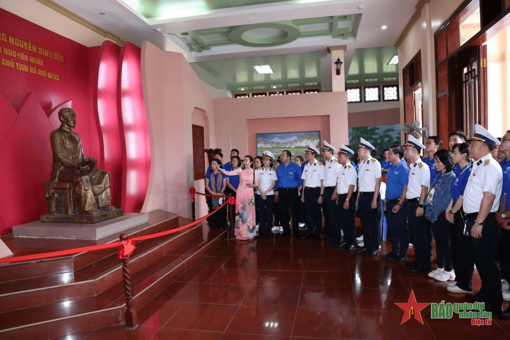 Đoàn Thanh niên Tổng công ty Tân Cảng Sài Gòn tổ chức nhiều hoạt động ý nghĩa tại Đồng Tháp