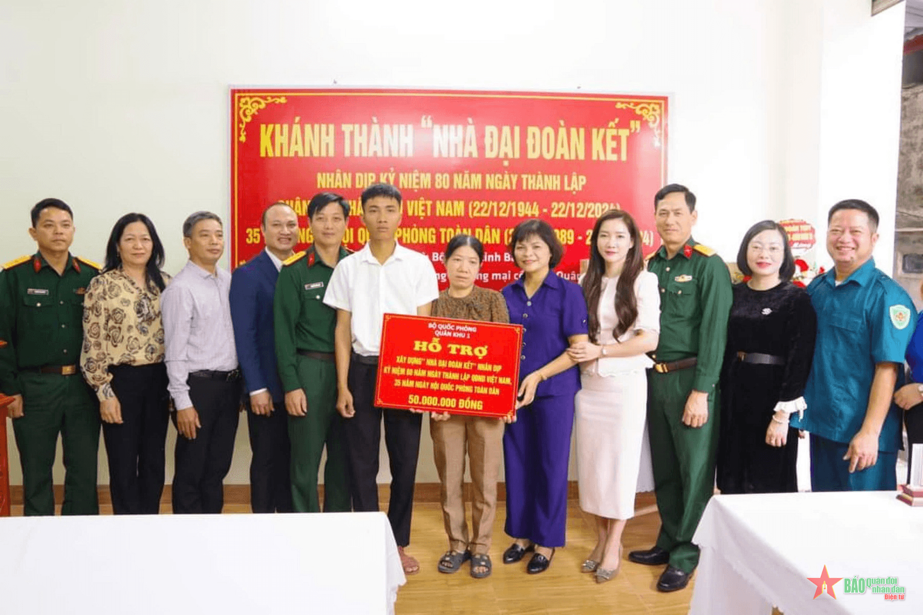 Ban Chỉ huy Quân sự TP Bắc Ninh: Trao nhà đại đoàn kết tặng gia đình chính sách