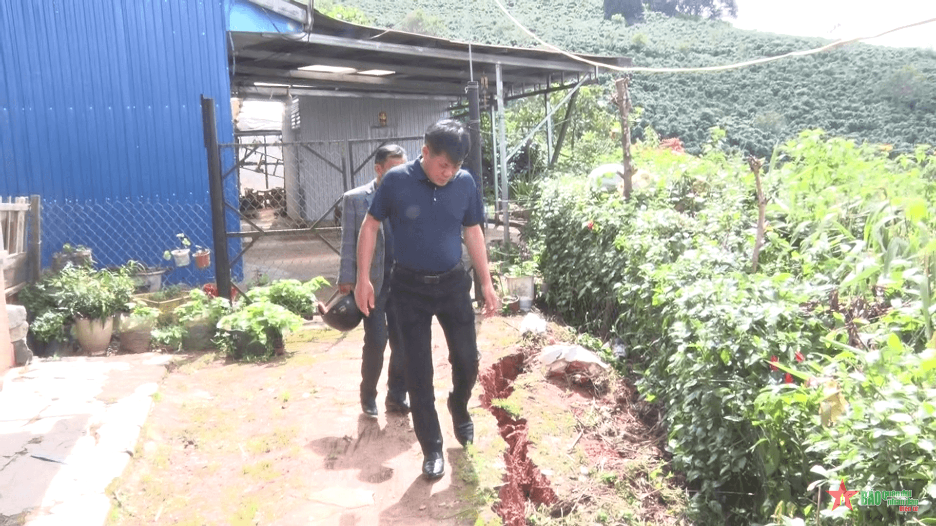Đà Lạt di dời khẩn cấp 5 hộ dân ra khỏi khu vực nguy cơ sạt lở