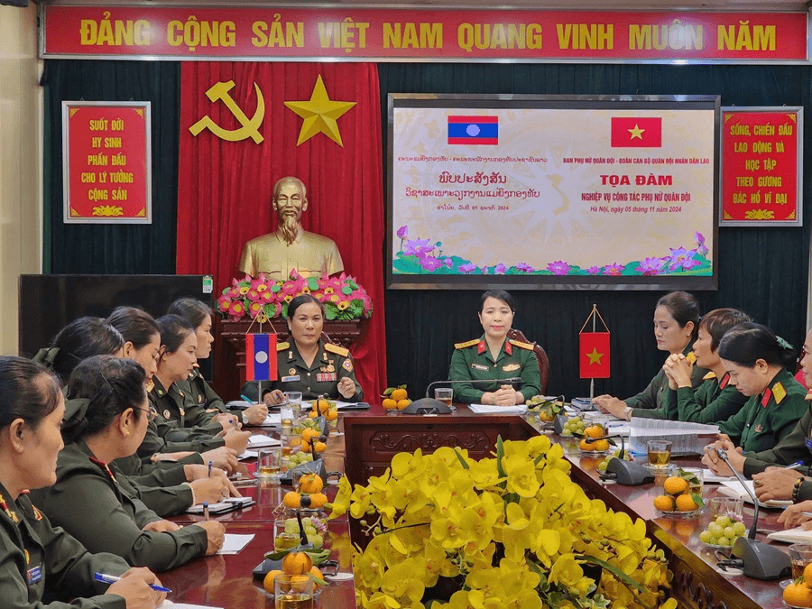 Tọa đàm nghiệp vụ công tác phụ nữ Quân đội Việt Nam - Lào