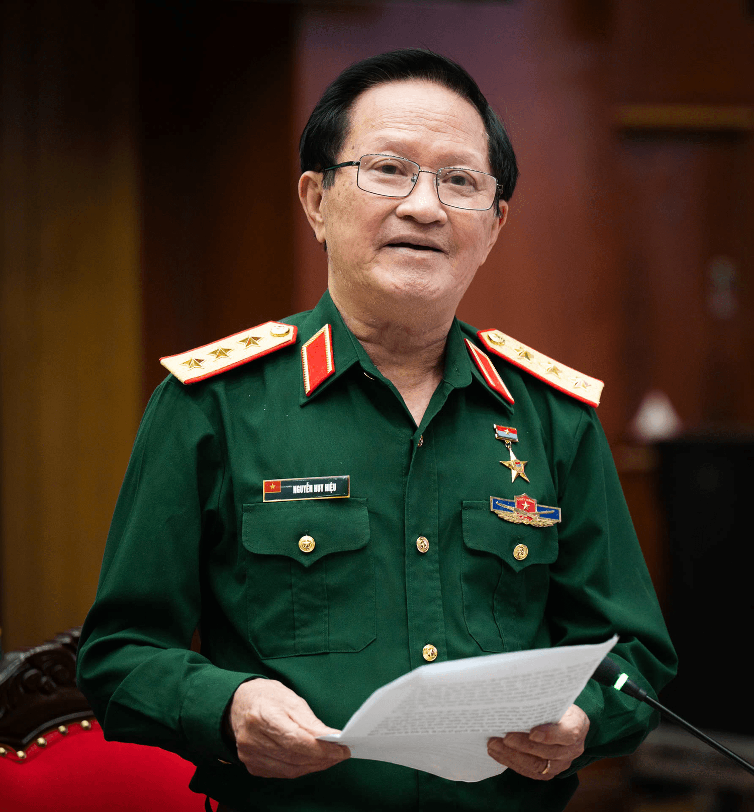 Thượng tướng, Viện sĩ, Tiến sĩ NGUYỄN HUY HIỆU, nguyên Thứ trưởng Bộ Quốc phòng: Chính trị là hồn cốt, là yếu tố quyết định sức mạnh của Quân đội