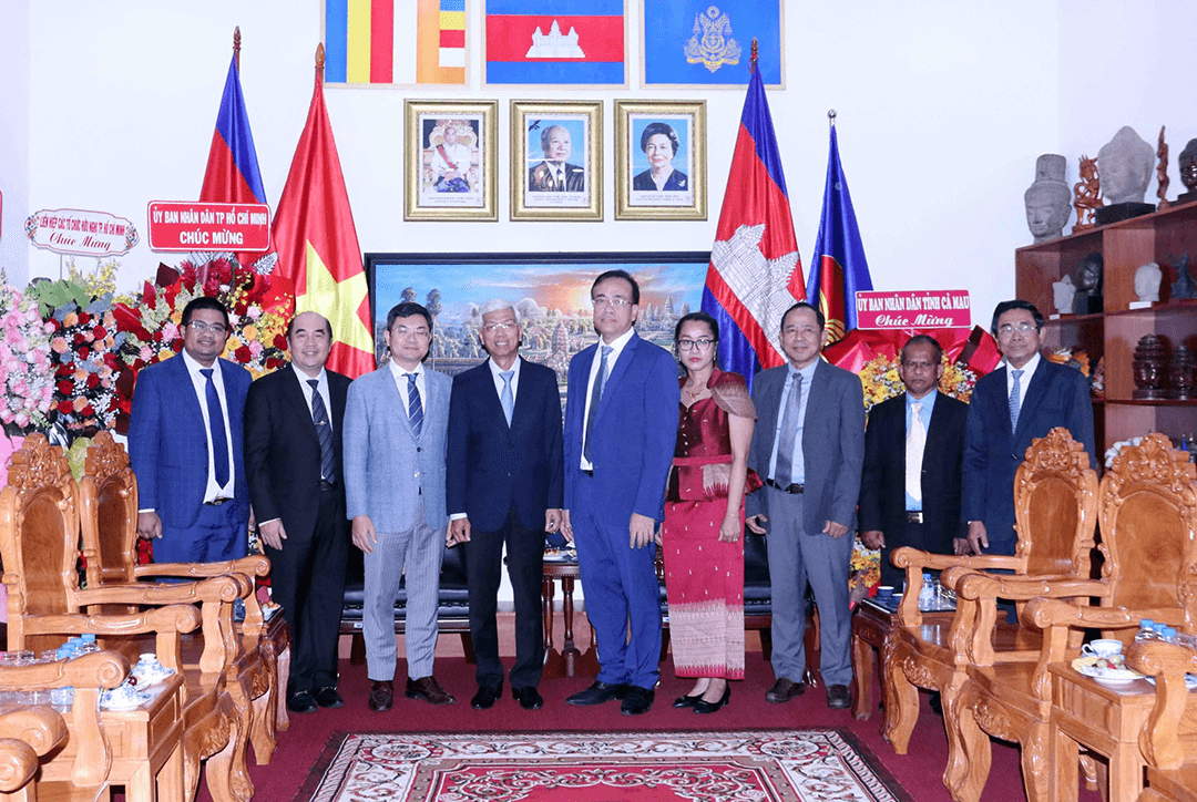TP Hồ Chí Minh chúc mừng Quốc khánh Campuchia