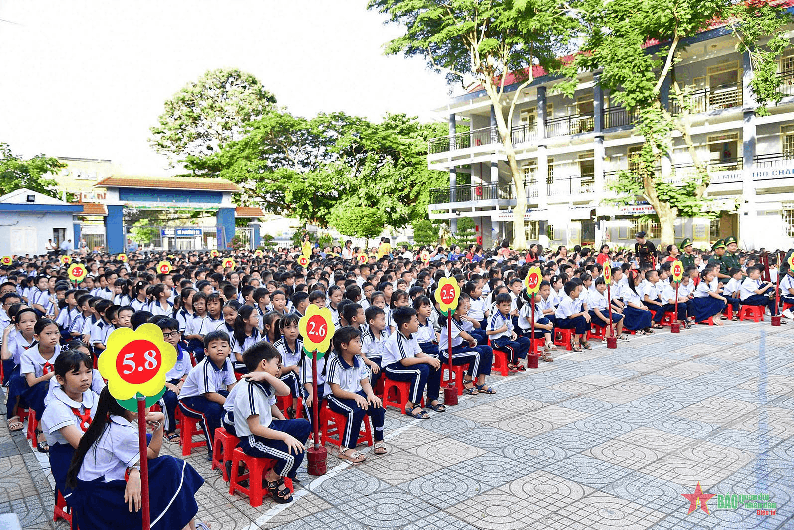 Hải đoàn Biên phòng 18 tuyên truyền kỷ niệm 80 năm Ngày thành lập Quân đội nhân dân Việt Nam