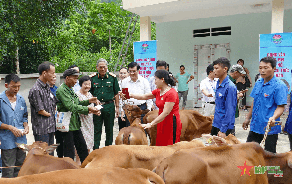 10 năm đồng hành cùng nạn nhân bom mìn