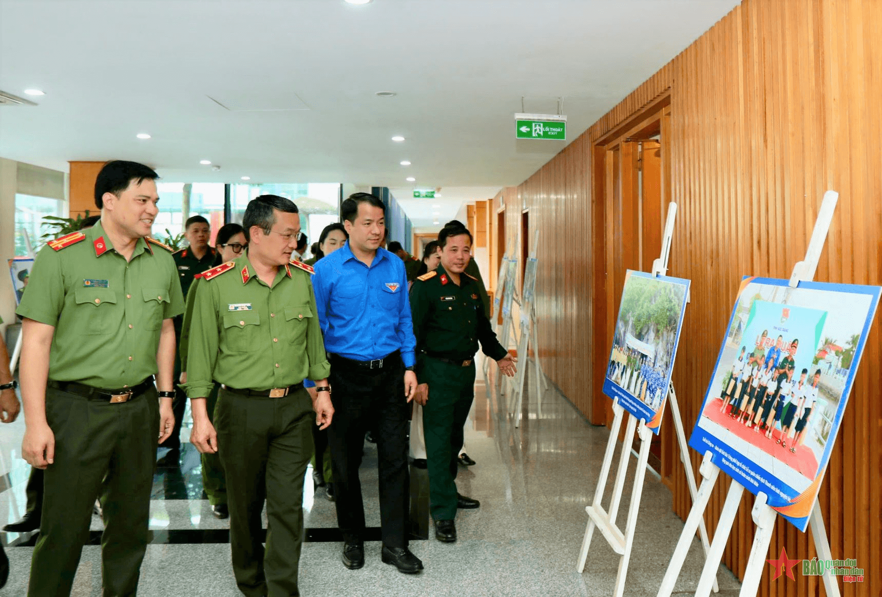 Thanh niên Quân đội và Công an học Bác bằng nhiều việc làm thiết thực