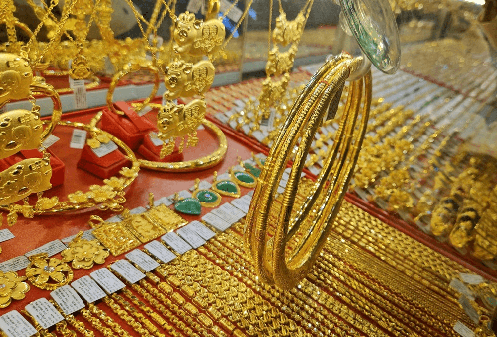 Giá vàng hôm nay (12-11): Tiếp đà giảm mạnh