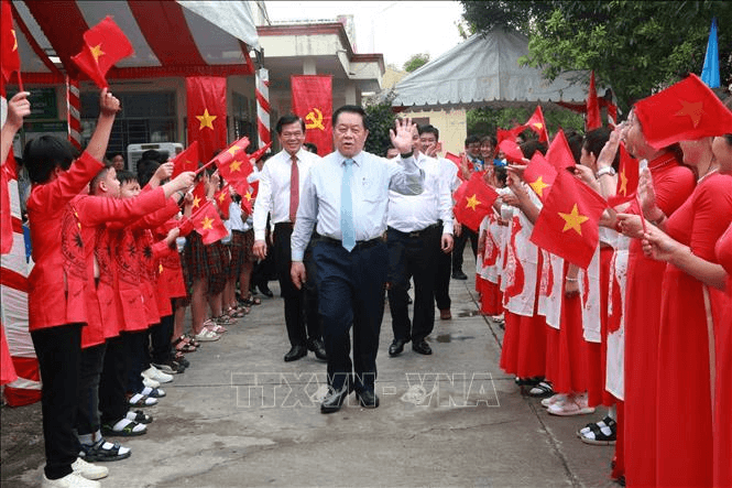 Trưởng ban Tuyên giáo Trung ương Nguyễn Trọng Nghĩa dự Ngày hội Đại đoàn kết toàn dân tộc tại Đồng Nai