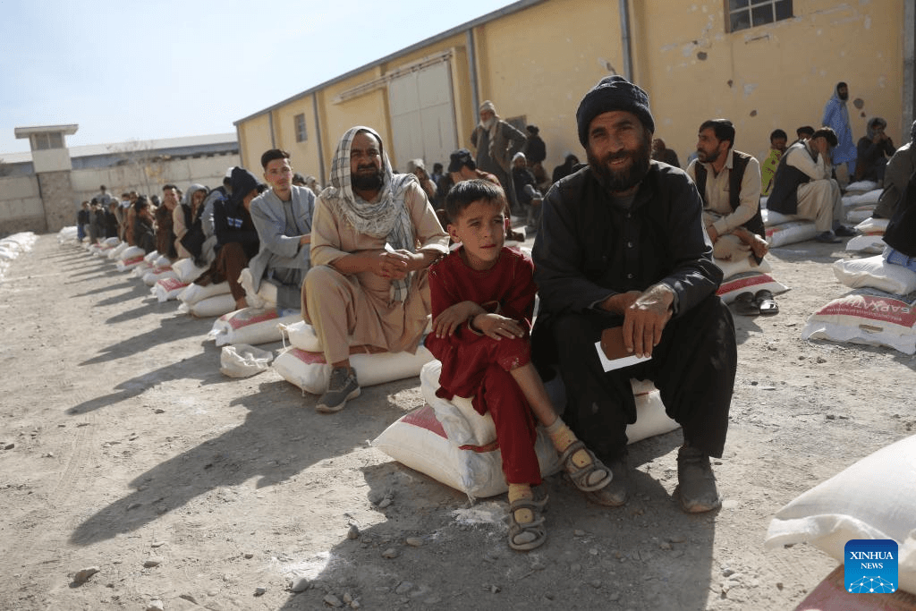 Dân nghèo Afghanistan chật vật khi mùa đông đến gần