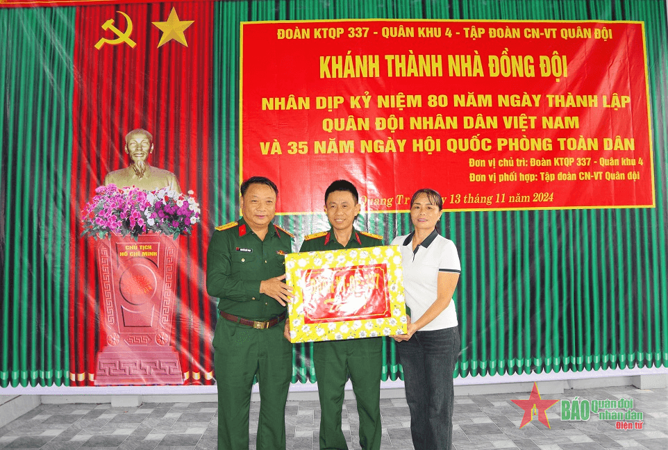 Đoàn Kinh tế - Quốc phòng 337 bàn giao Nhà đồng đội tặng quân nhân có hoàn cảnh khó khăn