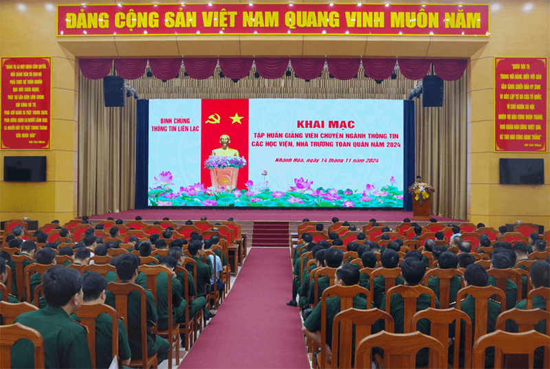 Tập huấn giảng viên chuyên ngành thông tin các học viện, trường trong toàn quân