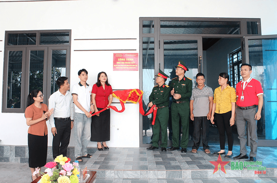 Ban CHQS TP Móng Cái (Quảng Ninh): Khánh thành và bàn giao nhà đại đoàn kết