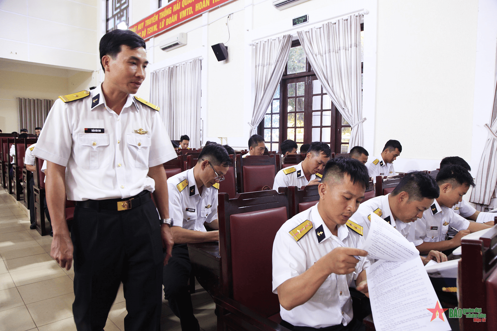Bộ tư lệnh Vùng 4 Hải quân kiểm tra tại Lữ đoàn 162