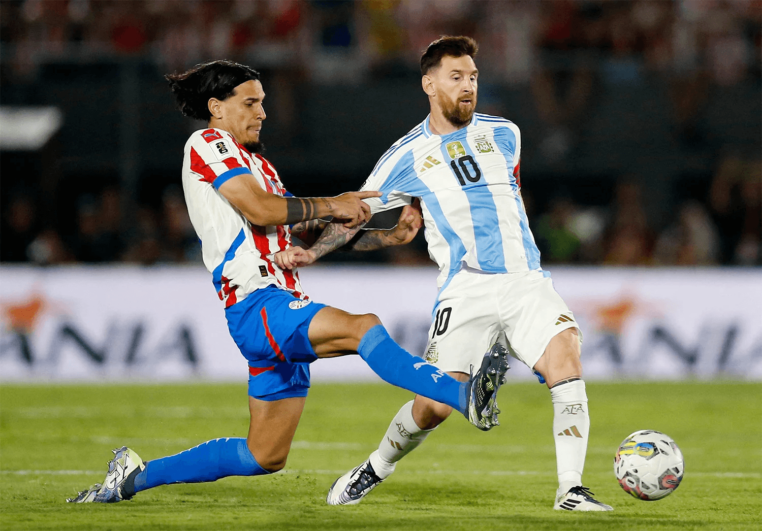 Vòng loại World Cup 2026: Messi không cứu được tuyển Argentina trên đất Paraguay