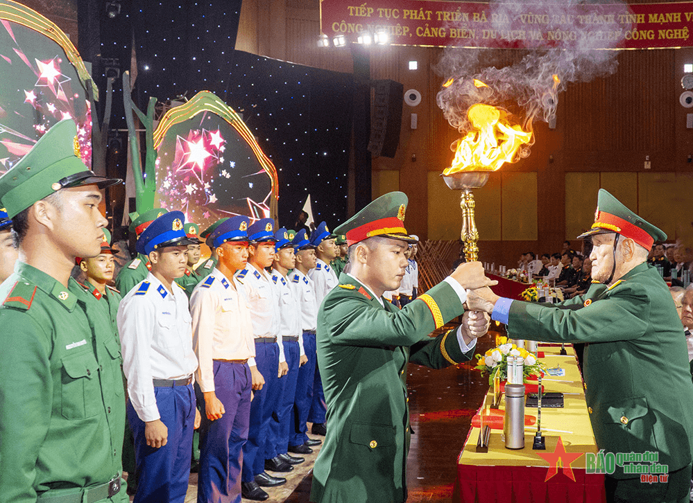 Giao lưu “Chiến thắng Bình Giã – Mốc son lịch sử”
