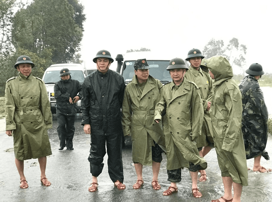 Đại biểu của dân nơi tuyến đầu gian khó - Bài 1: Phía trước là nhân dân