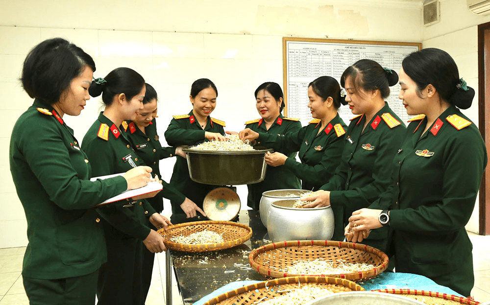 Hiệu quả từ mô hình “Giá đỗ đồng đội”