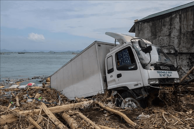 Philippines cảnh báo “thảm họa” khi siêu bão Man-yi tiếp tục mạnh lên