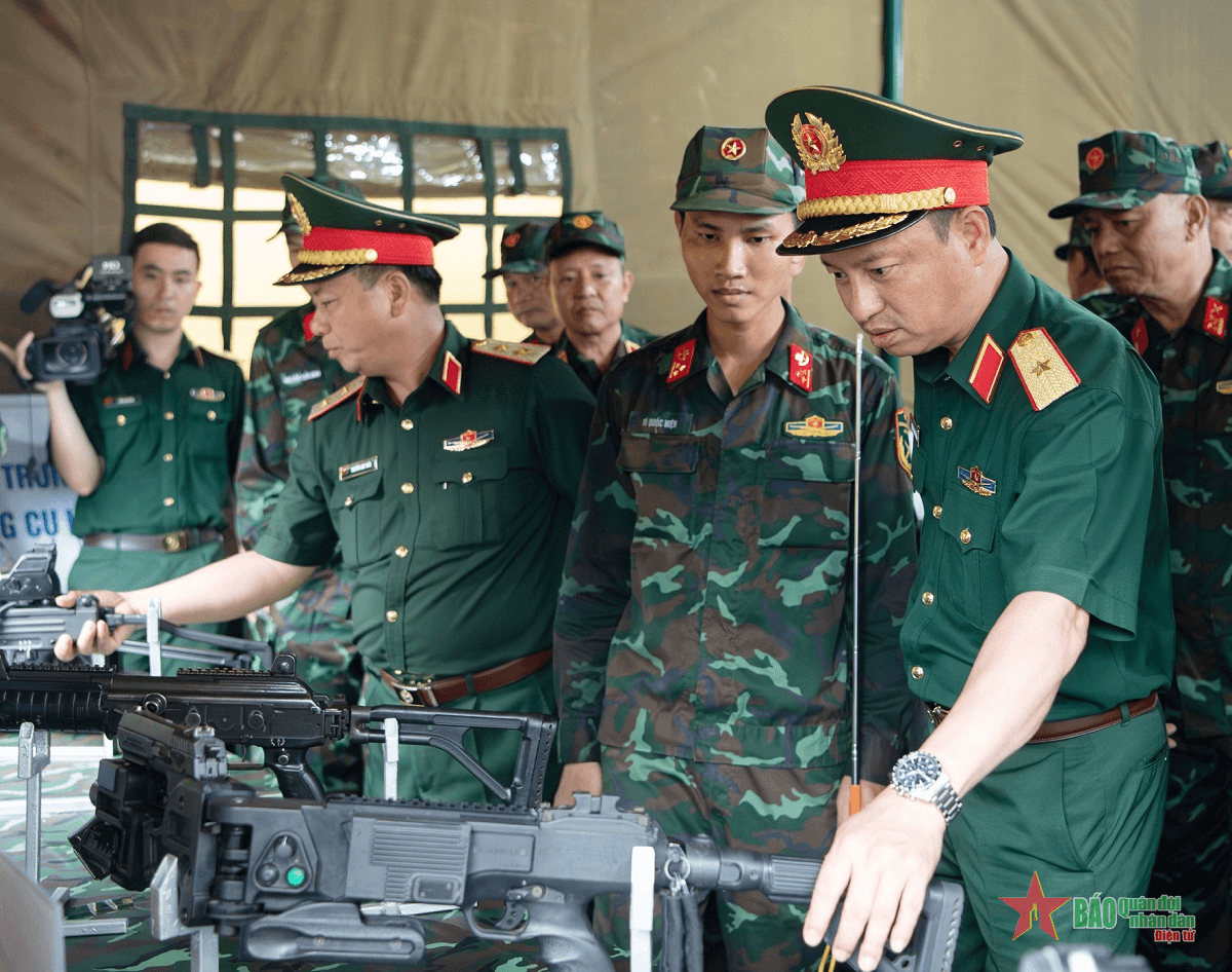 Tập đoàn Viettel với nhiệm vụ phát triển công nghiệp quốc phòng
