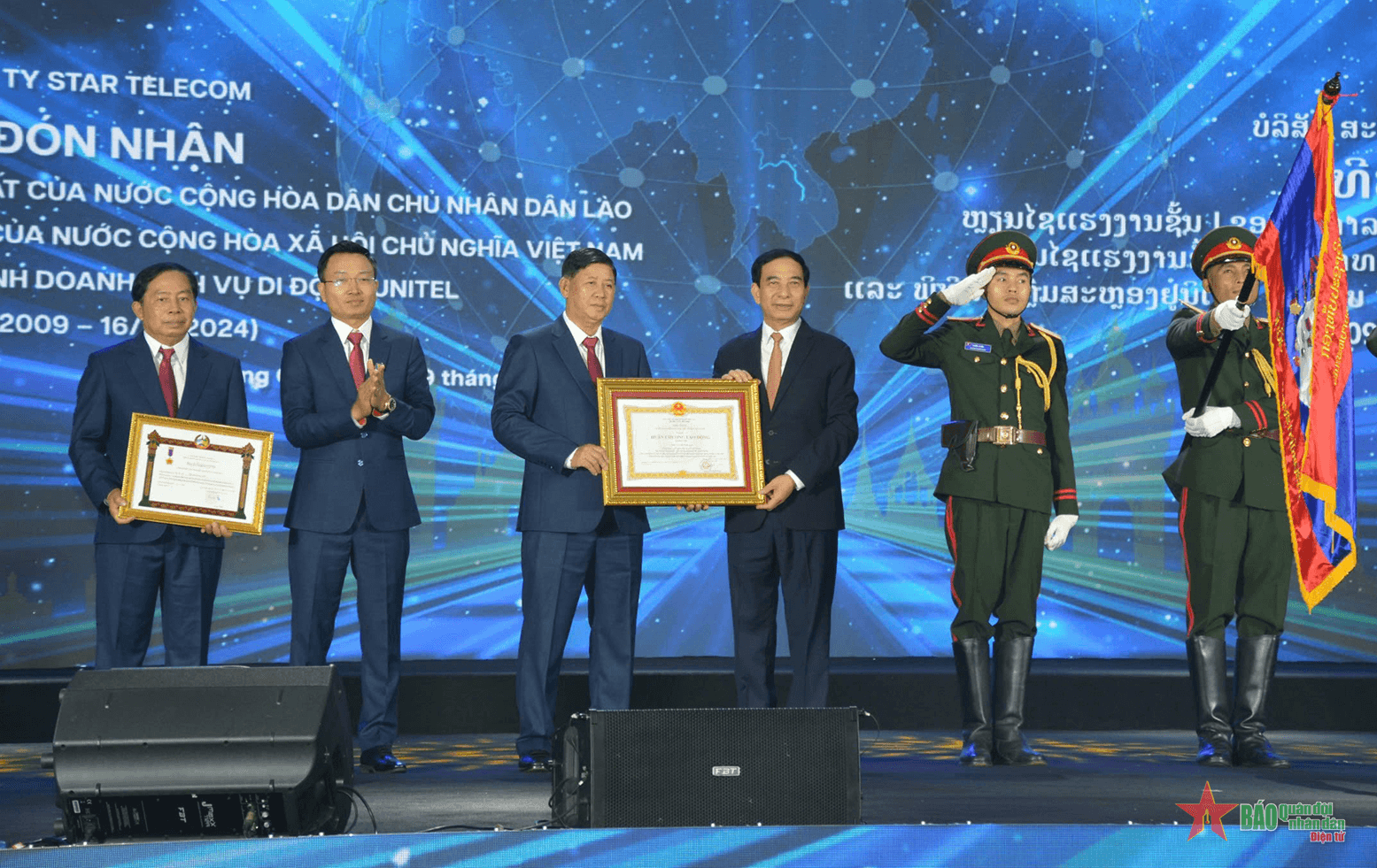 Đại tướng Phan Văn Giang dự Lễ kỷ niệm 15 năm khai trương mạng di động Unitel