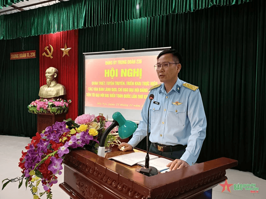 Quân chủng Phòng không-Không quân: Trung đoàn 236 quán triệt các văn bản hướng tới Đại hội XIV của Đảng