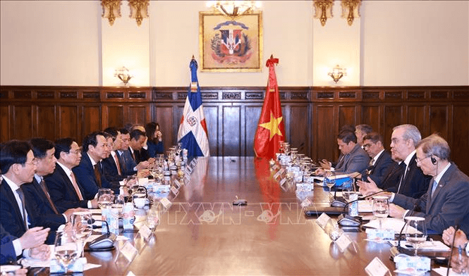 Thủ tướng Phạm Minh Chính hội đàm với Tổng thống Cộng hòa Dominica Luis Abinader Corona