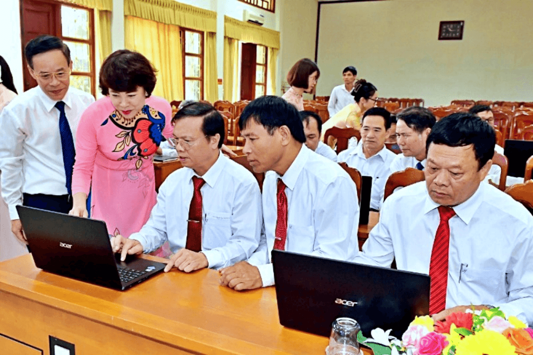 Quận Long Biên, TP Hà Nội: Bước chuyển vững chắc trong nâng cao chất lượng sinh hoạt chi bộ