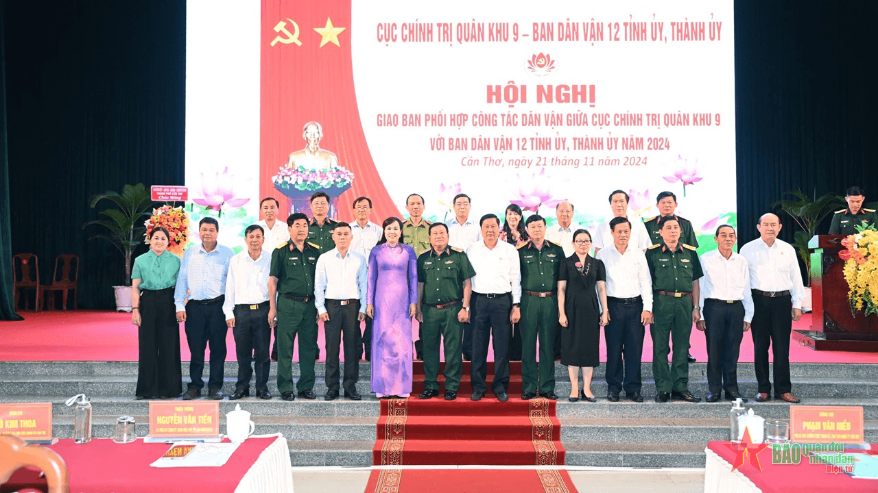 Nâng cao chất lượng công tác dân vận giữa Cục Chính trị Quân khu 9 với Ban Dân vận 12 Tỉnh ủy, Thành ủy