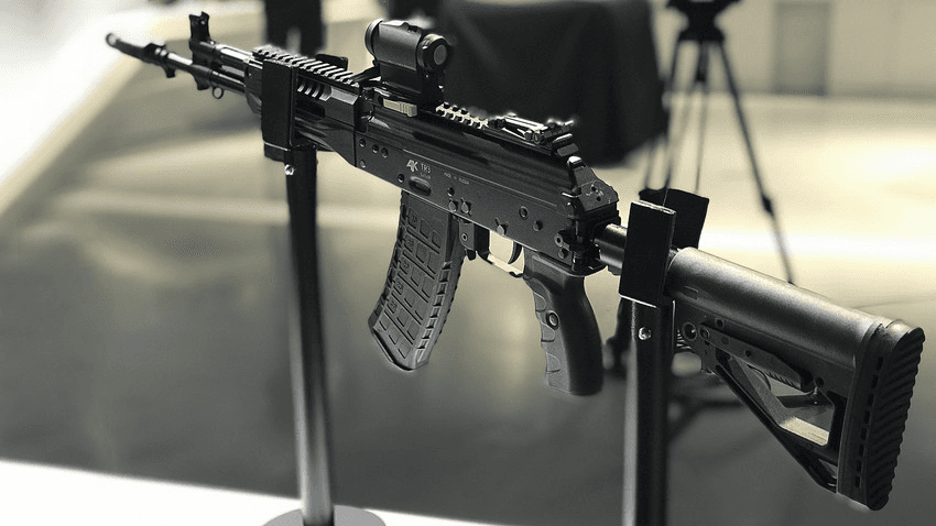 Quân sự thế giới hôm nay (22-11): Kalashnikov hoàn tất bàn giao súng bộ binh AK-12 mẫu 2023 cho Nga