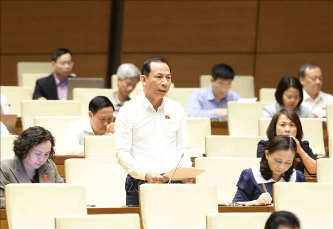 Kỳ họp thứ tám, Quốc hội khóa XV: Xây dựng chính sách phù hợp, đồng bộ thúc đẩy phát triển công nghiệp hóa chất