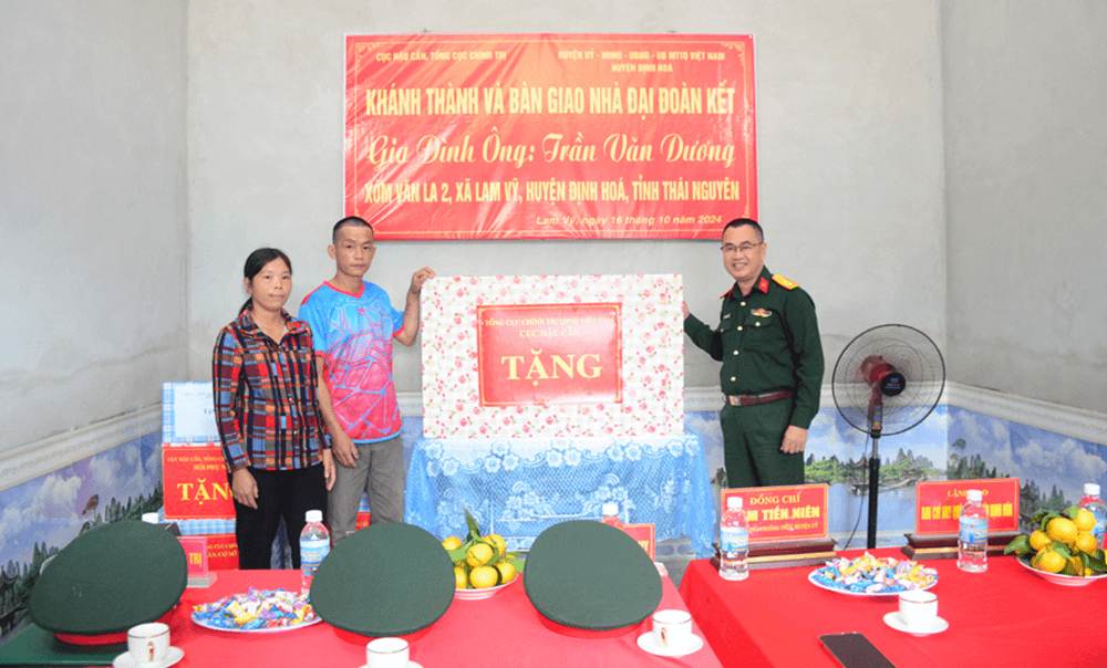 Ngôi nhà thắm tình quân dân