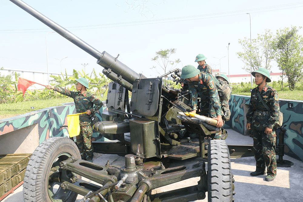 Ra sức luyện rèn, nỗ lực vượt khó