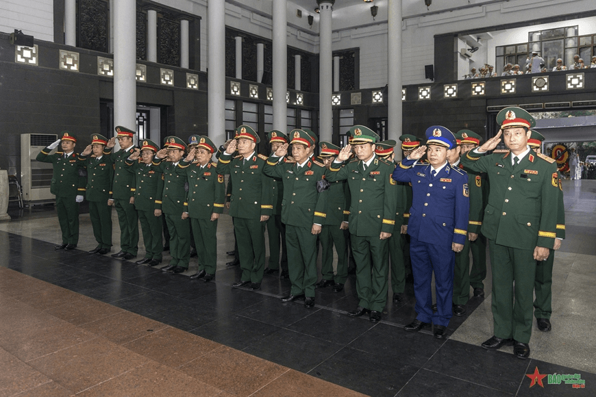 Cử hành trọng thể lễ viếng Trung tướng, Anh hùng LLVT nhân dân Khuất Duy Tiến