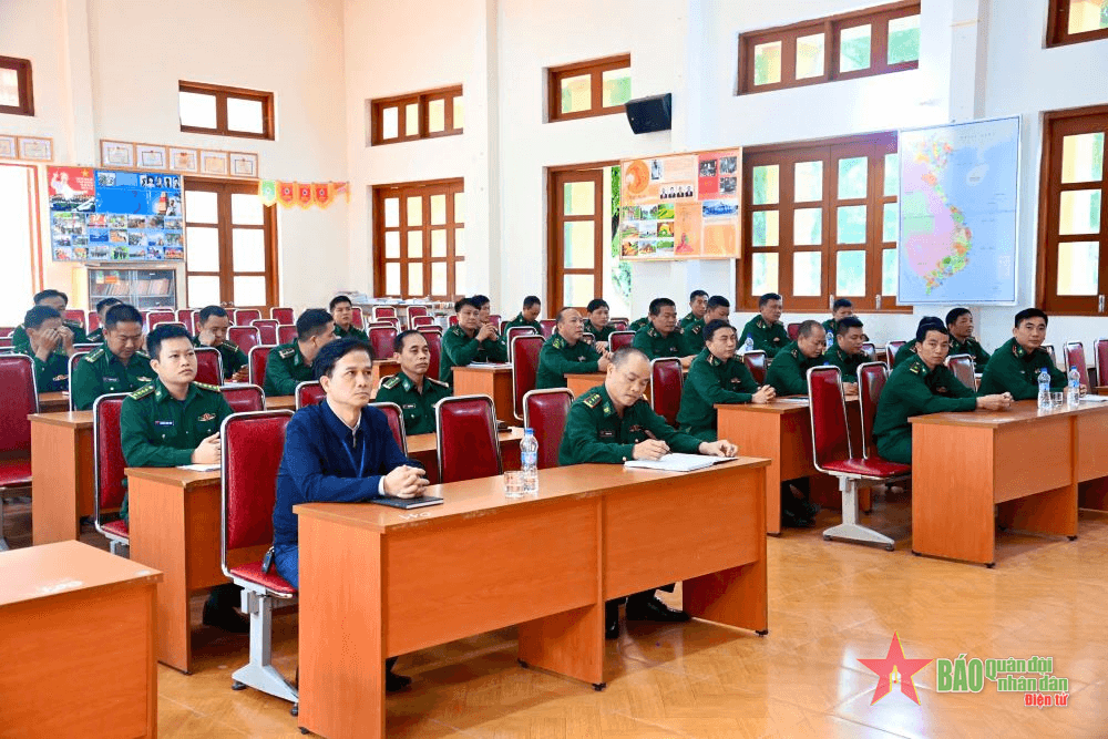 Bộ đội Biên phòng Nghệ An: Bế mạc lớp bồi dưỡng tiếng nói, chữ viết dân tộc Thái