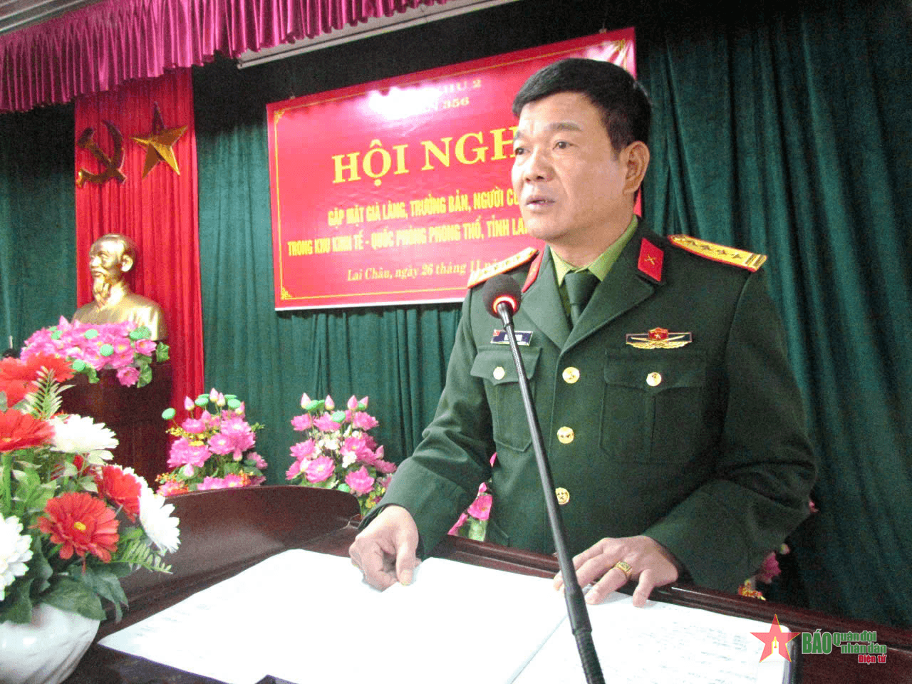 Đoàn Kinh tế - Quốc phòng 356 (Quân khu 2) giữ mối liên hệ mật thiết với đội ngũ già làng, trưởng bản, người có uy tín